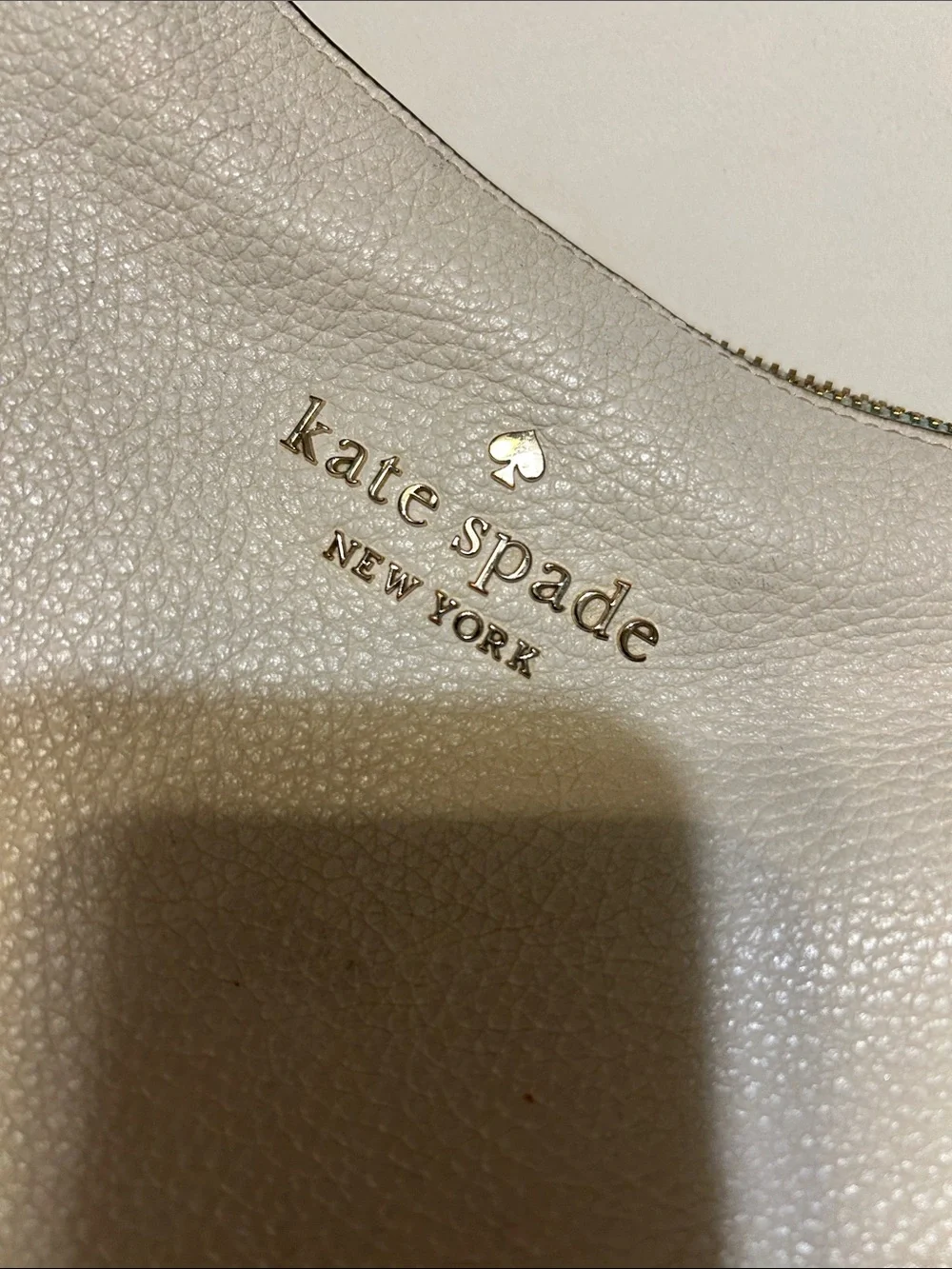 kate spade White Pebbled Leather Shoulder Bag